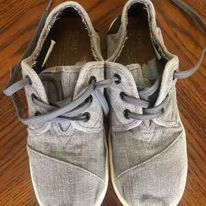 Youth Toms shoe